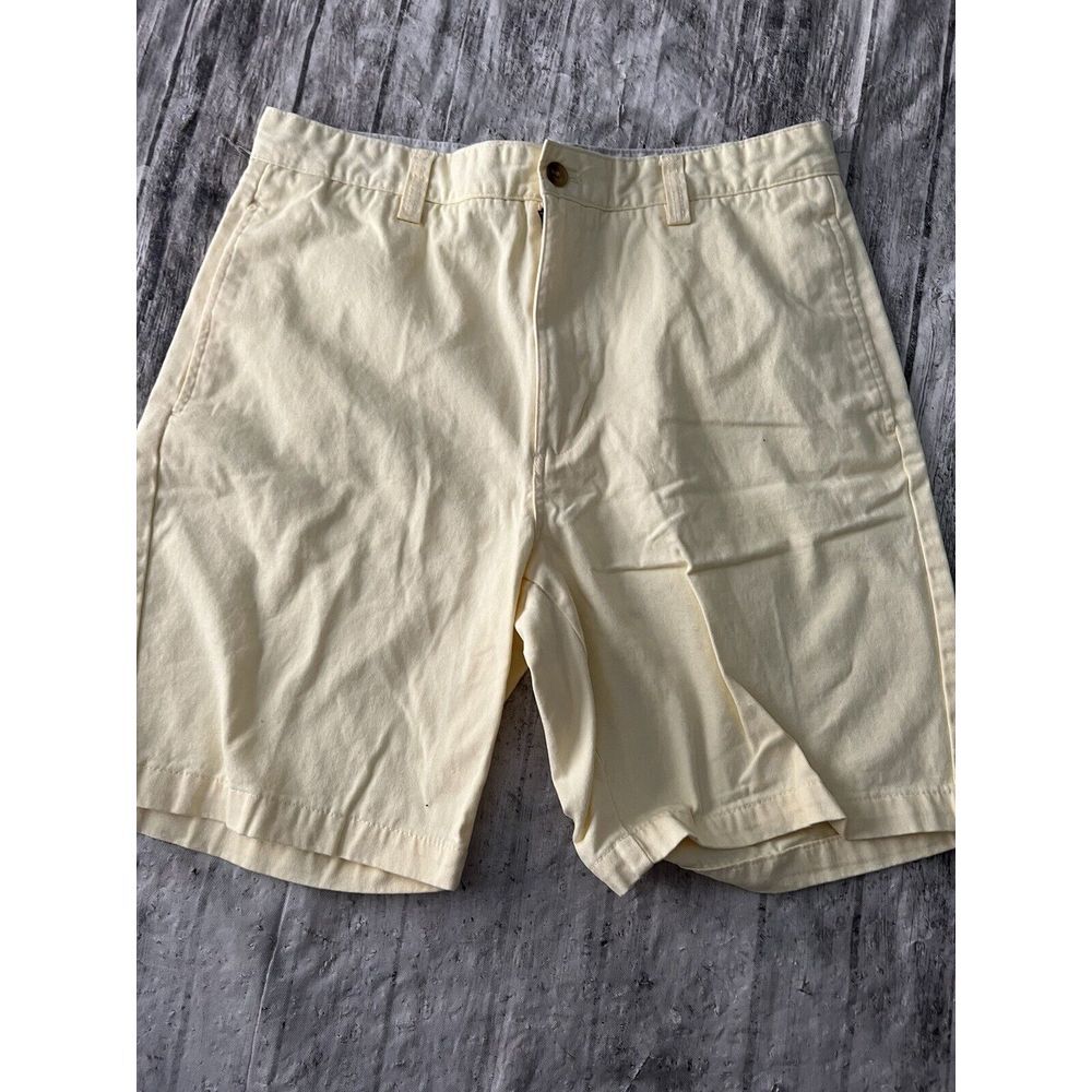 Chaps‎ Men's Size 33 Yellow Casual Cotton Shorts 8 Inches Inseam Length